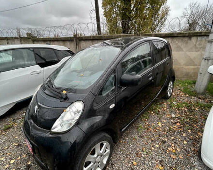 Черный Пежо иOн, объемом двигателя 0 л и пробегом 111 тыс. км за 4000 $, фото 1 на Automoto.ua