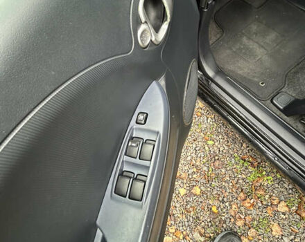 Черный Пежо иOн, объемом двигателя 0 л и пробегом 111 тыс. км за 4000 $, фото 5 на Automoto.ua