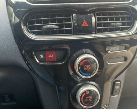 Черный Пежо иOн, объемом двигателя 0 л и пробегом 65 тыс. км за 4500 $, фото 4 на Automoto.ua