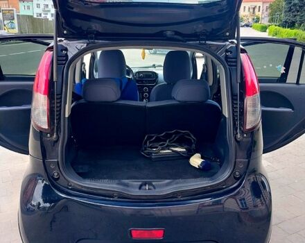 Черный Пежо иOн, объемом двигателя 47 л и пробегом 137 тыс. км за 4700 $, фото 7 на Automoto.ua