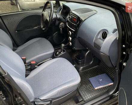 Черный Пежо иOн, объемом двигателя 0 л и пробегом 109 тыс. км за 4599 $, фото 21 на Automoto.ua