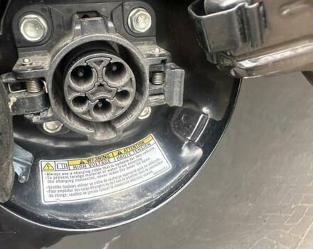 Черный Пежо иOн, объемом двигателя 0 л и пробегом 69 тыс. км за 5600 $, фото 15 на Automoto.ua