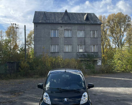 Черный Пежо иOн, объемом двигателя 0 л и пробегом 121 тыс. км за 4500 $, фото 1 на Automoto.ua