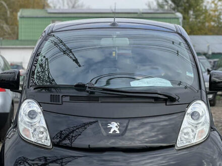 Пежо иOн 2016 в Ровно на Automoto.ua Черный Пежо иOн, объемом двигателя 0 л и пробегом 107 тыс. км за 4500 $, фото 1 на Automoto.ua