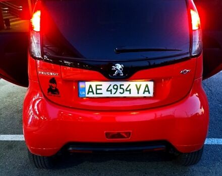 Червоний Пежо iOн, об'ємом двигуна 0 л та пробігом 128 тис. км за 5200 $, фото 5 на Automoto.ua