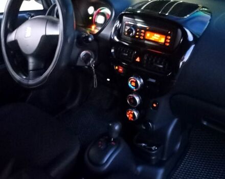 Червоний Пежо iOн, об'ємом двигуна 0 л та пробігом 128 тис. км за 5200 $, фото 6 на Automoto.ua
