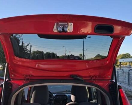 Красный Пежо иOн, объемом двигателя 0 л и пробегом 135 тыс. км за 4300 $, фото 15 на Automoto.ua