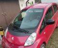 Красный Пежо иOн, объемом двигателя 0 л и пробегом 120 тыс. км за 4400 $, фото 1 на Automoto.ua