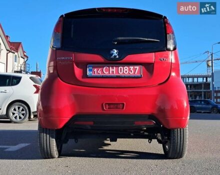 Красный Пежо иOн, объемом двигателя 0 л и пробегом 135 тыс. км за 4300 $, фото 3 на Automoto.ua