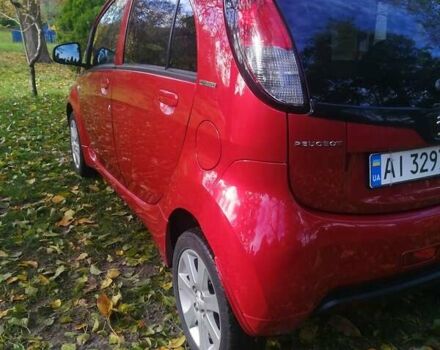 Красный Пежо иOн, объемом двигателя 0 л и пробегом 80 тыс. км за 4900 $, фото 6 на Automoto.ua
