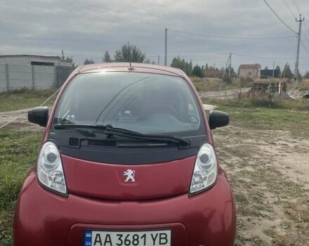 Красный Пежо иOн, объемом двигателя 0 л и пробегом 53 тыс. км за 6500 $, фото 2 на Automoto.ua