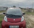 Красный Пежо иOн, объемом двигателя 0 л и пробегом 53 тыс. км за 6500 $, фото 2 на Automoto.ua