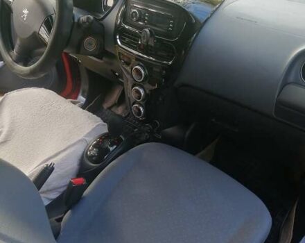 Красный Пежо иOн, объемом двигателя 0 л и пробегом 80 тыс. км за 4900 $, фото 2 на Automoto.ua