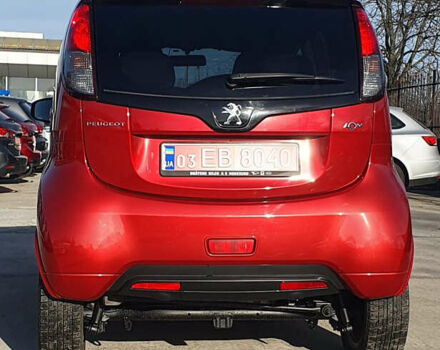 Красный Пежо иOн, объемом двигателя 0 л и пробегом 50 тыс. км за 5500 $, фото 3 на Automoto.ua