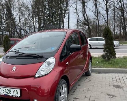 Червоний Пежо iOн, об'ємом двигуна 0 л та пробігом 35 тис. км за 8000 $, фото 4 на Automoto.ua