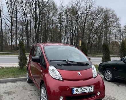 Червоний Пежо iOн, об'ємом двигуна 0 л та пробігом 35 тис. км за 8000 $, фото 2 на Automoto.ua
