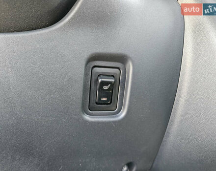 Красный Пежо иOн, объемом двигателя 0 л и пробегом 43 тыс. км за 7200 $, фото 13 на Automoto.ua