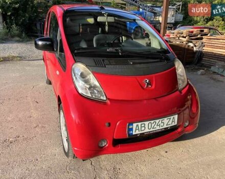 Червоний Пежо iOн, об'ємом двигуна 0 л та пробігом 102 тис. км за 6000 $, фото 1 на Automoto.ua