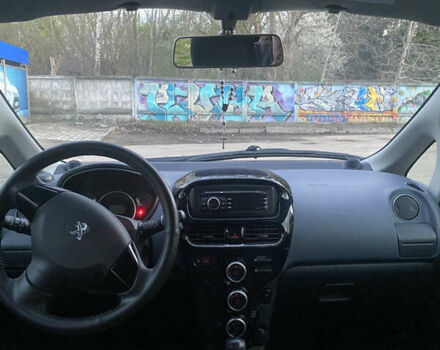 Пежо иOн, объемом двигателя 0 л и пробегом 67 тыс. км за 4300 $, фото 6 на Automoto.ua