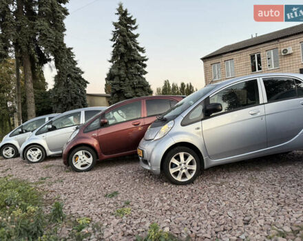 Серый Пежо иOн, объемом двигателя 0 л и пробегом 64 тыс. км за 4600 $, фото 9 на Automoto.ua