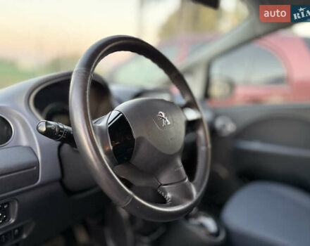 Серый Пежо иOн, объемом двигателя 0 л и пробегом 64 тыс. км за 4600 $, фото 2 на Automoto.ua