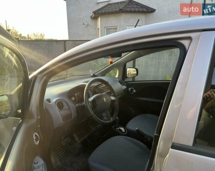 Серый Пежо иOн, объемом двигателя 0 л и пробегом 67 тыс. км за 4200 $, фото 8 на Automoto.ua
