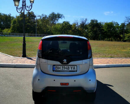 Серый Пежо иOн, объемом двигателя 0 л и пробегом 84 тыс. км за 7800 $, фото 7 на Automoto.ua