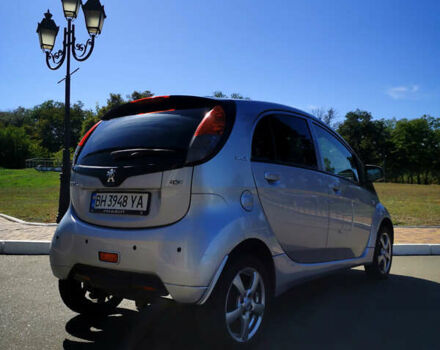 Серый Пежо иOн, объемом двигателя 0 л и пробегом 84 тыс. км за 7800 $, фото 8 на Automoto.ua