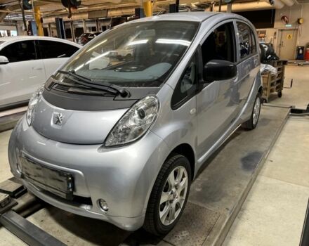 Серый Пежо иOн, объемом двигателя 0 л и пробегом 30 тыс. км за 5900 $, фото 1 на Automoto.ua