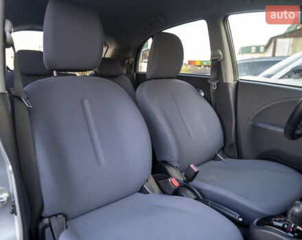 Серый Пежо иOн, объемом двигателя 0 л и пробегом 29 тыс. км за 5600 $, фото 23 на Automoto.ua