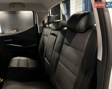 Белый Пежо Landtrek, объемом двигателя 2 л и пробегом 14 тыс. км за 34900 $, фото 21 на Automoto.ua