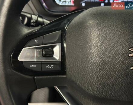 Белый Пежо Landtrek, объемом двигателя 2 л и пробегом 14 тыс. км за 34900 $, фото 12 на Automoto.ua