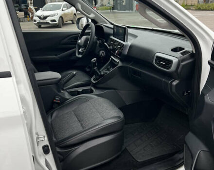 Білий Пежо Landtrek, об'ємом двигуна 1.91 л та пробігом 40 тис. км за 35000 $, фото 16 на Automoto.ua