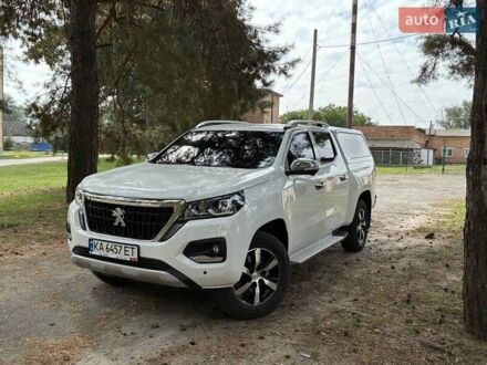 Белый Пежо Landtrek, объемом двигателя 2.4 л и пробегом 7 тыс. км за 37999 $, фото 1 на Automoto.ua
