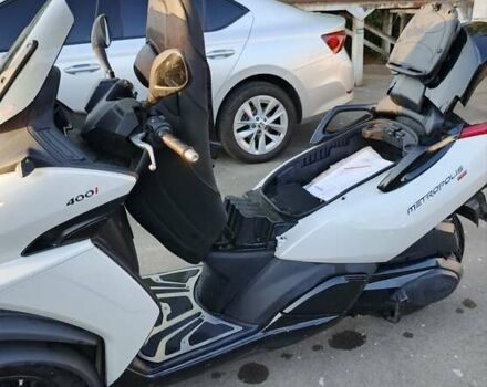 Белый Пежо METROPOLIS, объемом двигателя 0 л и пробегом 76 тыс. км за 3999 $, фото 1 на Automoto.ua