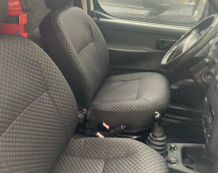 Белый Пежо Partner, объемом двигателя 1.87 л и пробегом 400 тыс. км за 3466 $, фото 4 на Automoto.ua