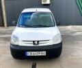 Білий Пежо Partner, об'ємом двигуна 1.4 л та пробігом 400 тис. км за 3550 $, фото 1 на Automoto.ua