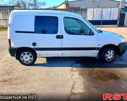 Белый Пежо Partner, объемом двигателя 1.9 л и пробегом 355 тыс. км за 2950 $, фото 6 на Automoto.ua