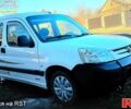 Белый Пежо Partner, объемом двигателя 1.6 л и пробегом 300 тыс. км за 3200 $, фото 6 на Automoto.ua