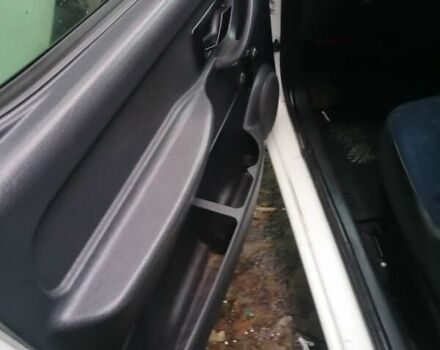 Белый Пежо Partner, объемом двигателя 1.36 л и пробегом 198 тыс. км за 2650 $, фото 2 на Automoto.ua