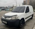 Білий Пежо Partner, об'ємом двигуна 1.4 л та пробігом 400 тис. км за 2900 $, фото 1 на Automoto.ua