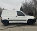 Білий Пежо Partner, об'ємом двигуна 1.4 л та пробігом 400 тис. км за 2900 $, фото 2 на Automoto.ua