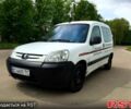 Белый Пежо Partner, объемом двигателя 1.6 л и пробегом 270 тыс. км за 3000 $, фото 1 на Automoto.ua