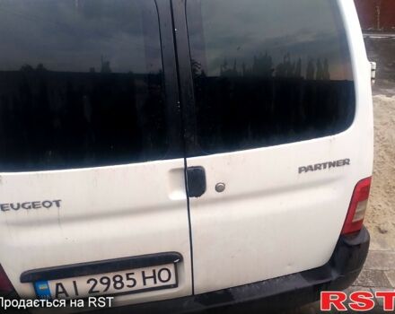 Белый Пежо Partner, объемом двигателя 1.9 л и пробегом 4220 тыс. км за 2700 $, фото 3 на Automoto.ua