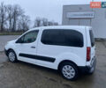 Білий Пежо Partner, об'ємом двигуна 1.6 л та пробігом 286 тис. км за 4200 $, фото 5 на Automoto.ua