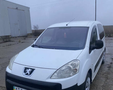 Білий Пежо Partner, об'ємом двигуна 1.6 л та пробігом 286 тис. км за 4200 $, фото 2 на Automoto.ua
