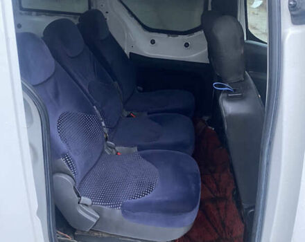 Білий Пежо Partner, об'ємом двигуна 1.6 л та пробігом 286 тис. км за 4200 $, фото 15 на Automoto.ua