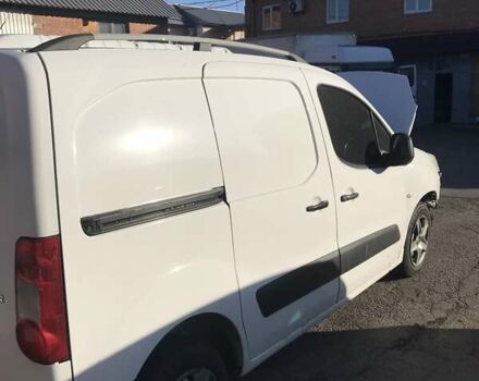 Белый Пежо Partner, объемом двигателя 1.6 л и пробегом 232 тыс. км за 3799 $, фото 15 на Automoto.ua