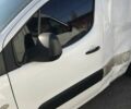 Белый Пежо Partner, объемом двигателя 1.6 л и пробегом 232 тыс. км за 3799 $, фото 1 на Automoto.ua