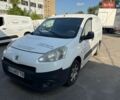 Белый Пежо Partner, объемом двигателя 1.56 л и пробегом 400 тыс. км за 2800 $, фото 1 на Automoto.ua